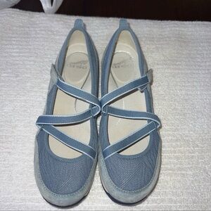 DANSKO HILDA MARY JANE IN DENIM BLUE//SIZE 37 OR 6.5/7